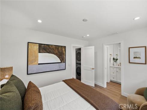 37  Blue Lagoon  , Laguna Beach, CA