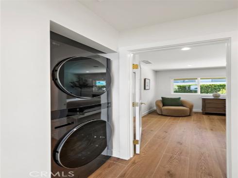 37  Blue Lagoon  , Laguna Beach, CA