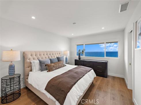 37  Blue Lagoon  , Laguna Beach, CA