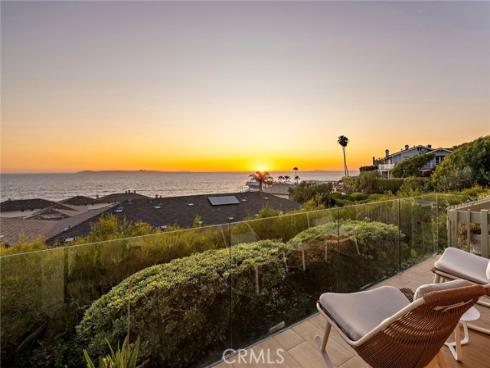 37  Blue Lagoon  , Laguna Beach, CA