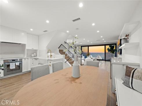 37  Blue Lagoon  , Laguna Beach, CA