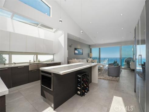 1049 Baja , Laguna Beach, CA