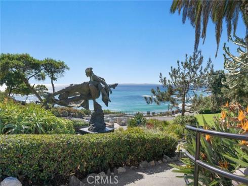 520  Cliff Drive  202 , Laguna Beach, CA