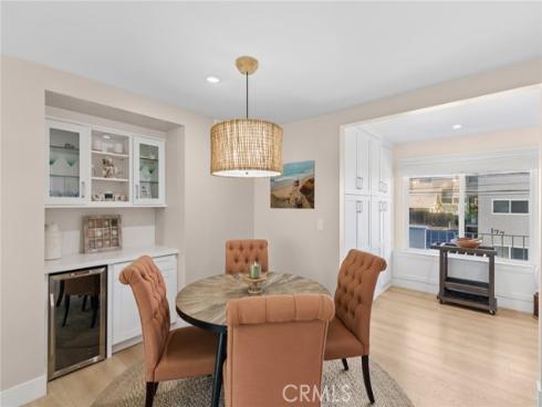 520  Cliff Drive  202 , Laguna Beach, CA