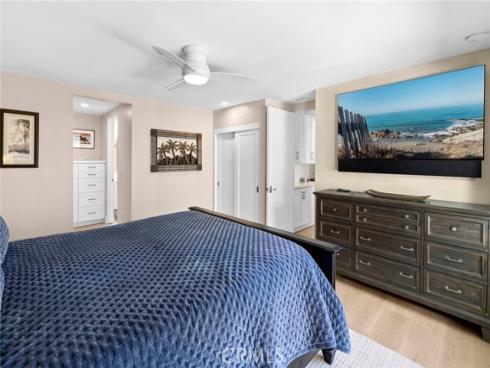 520  Cliff Drive  202 , Laguna Beach, CA