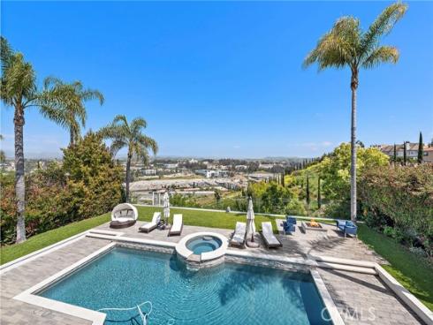 25762  Dillon   Road, Laguna Hills, CA