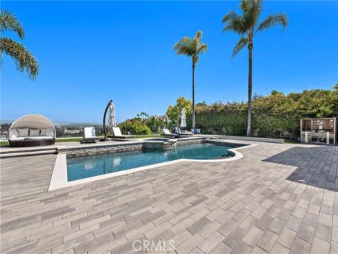 25762  Dillon   Road, Laguna Hills, CA