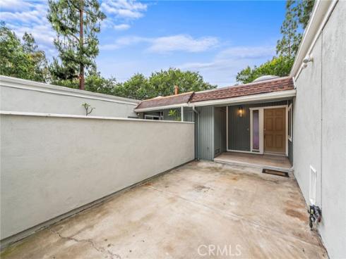 22081  Caminito Vino  , Laguna Hills, CA