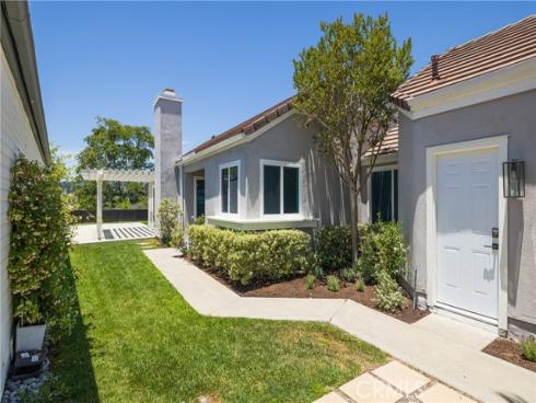 21  Indian Hill   Lane, Laguna Hills, CA