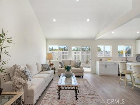 24576  Creekview   Drive, Laguna Hills, CA