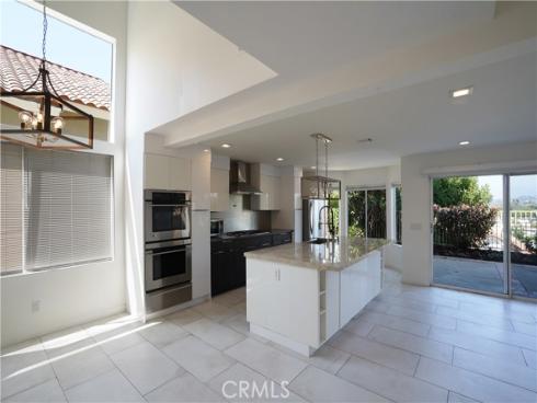 32  Vista Firenze  , Laguna Hills, CA