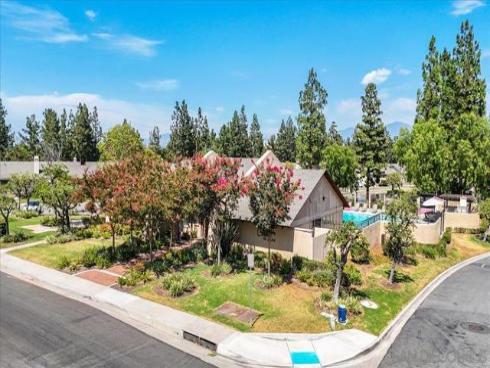 22896  Caminito Plumas  33 , Laguna Hills, CA