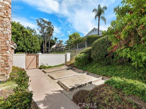 27401  Hidden Trail   Road, Laguna Hills, CA