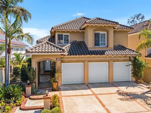 26582  Meadow Crest Drive  , Laguna Hills, CA