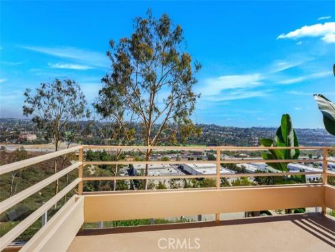 26582  Meadow Crest Drive  , Laguna Hills, CA