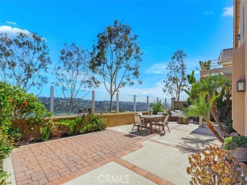 26582  Meadow Crest Drive  , Laguna Hills, CA