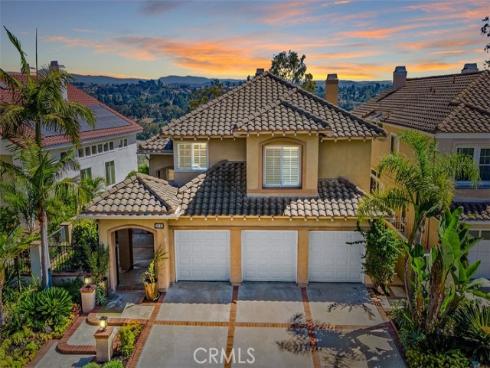 26582  Meadow Crest Drive  , Laguna Hills, CA