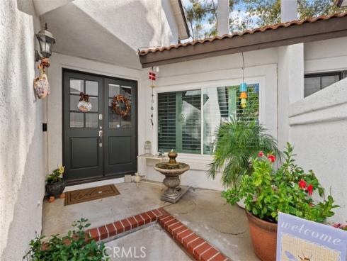 8  Briar Creek  28  Lane, Laguna Hills, CA