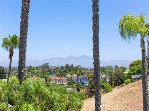 25191 Rockridge Road, Laguna Hills, CA