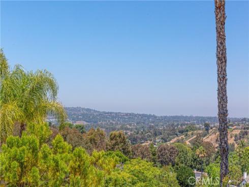 25191 Rockridge Road, Laguna Hills, CA