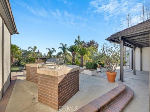 25482  Nellie Gail   Road, Laguna Hills, CA