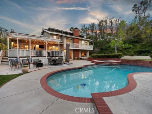 25631 Rangewood Road, Laguna Hills, CA