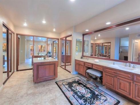 25641 Rapid Falls Road, Laguna Hills, CA