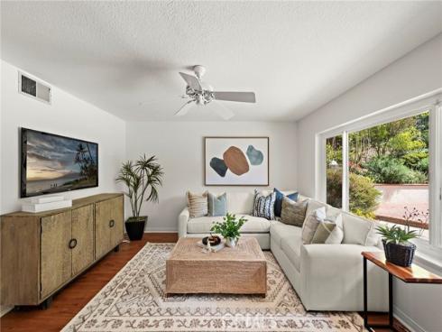 25122 Black Horse Lane, Laguna Hills, CA