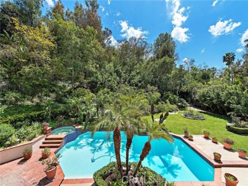 25122 Black Horse Lane, Laguna Hills, CA