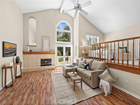 25122 Black Horse Lane, Laguna Hills, CA