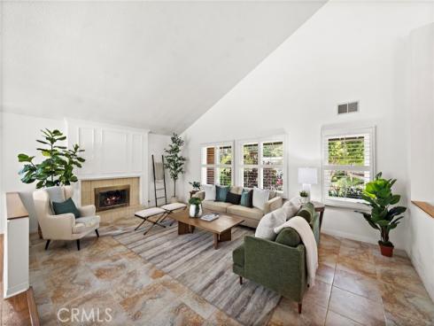 25122 Black Horse Lane, Laguna Hills, CA