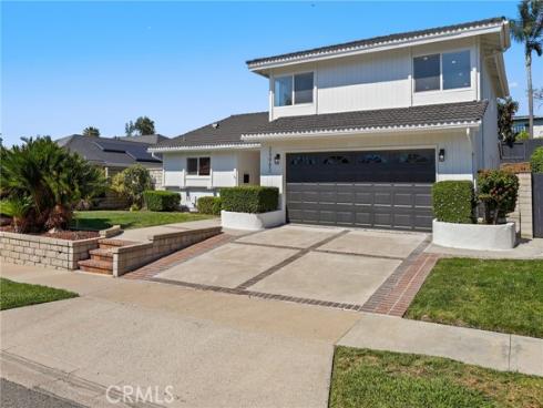 25082 Ericson Way, Laguna Hills, CA