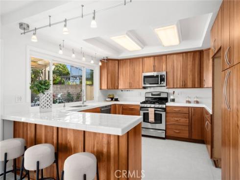 24852 Costeau Street, Laguna Hills, CA