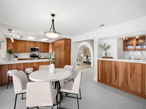 24852 Costeau Street, Laguna Hills, CA