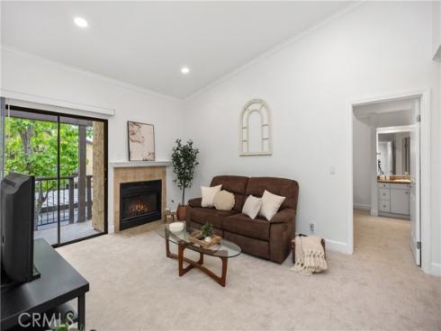 25621 Indian Hill G Lane, Laguna Hills, CA