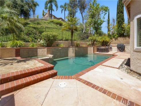 25792 Maple View Drive, Laguna Hills, CA