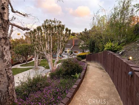 25611 Rangewood Road, Laguna Hills, CA