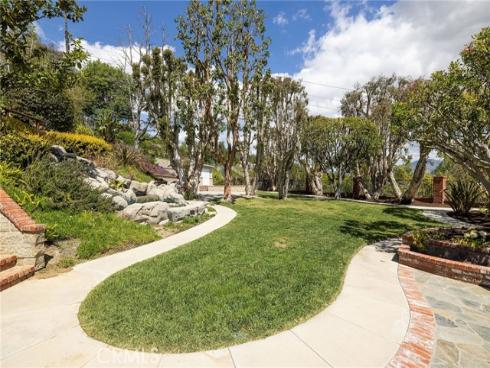 25611 Rangewood Road, Laguna Hills, CA