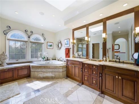 26071 Glen Canyon Drive, Laguna Hills, CA