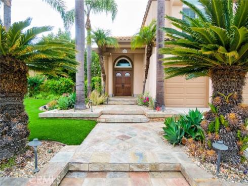 26821 Moore Oaks Road, Laguna Hills, CA