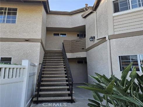 24377  Larchmont  32  Court, Laguna Hills, CA