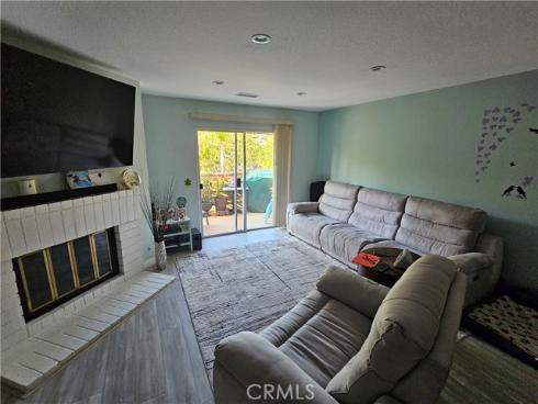 24377  Larchmont  32  Court, Laguna Hills, CA