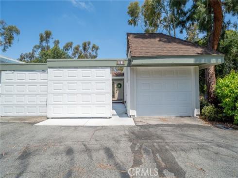 22215  Caminito Vino  , Laguna Hills, CA