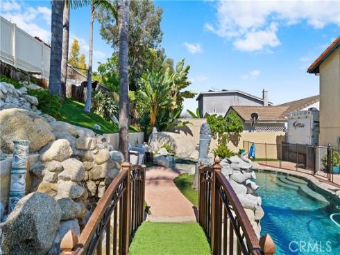25261 Grissom Road, Laguna Hills, CA