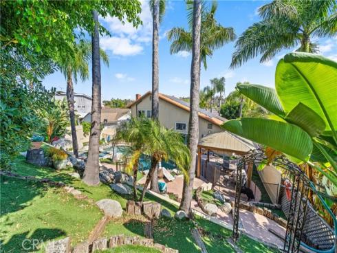 25261 Grissom Road, Laguna Hills, CA