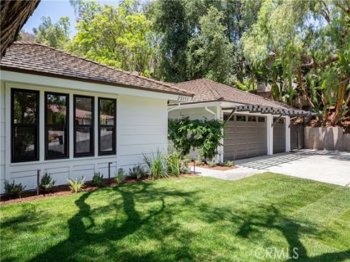 25111 Buckboard Lane, Laguna Hills, CA
