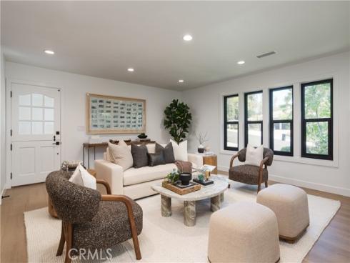 25111 Buckboard Lane, Laguna Hills, CA