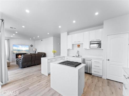 27088  Ironwood Drive  , Laguna Hills, CA