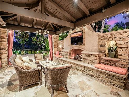 25291 Derbyhill Drive, Laguna Hills, CA
