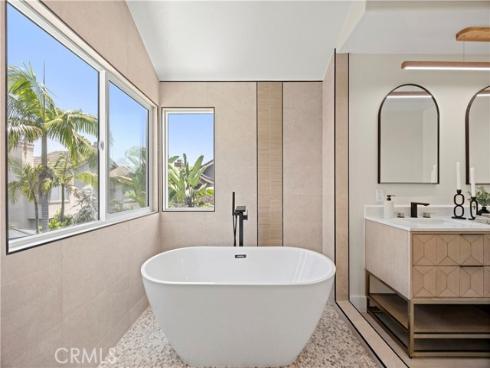 24876 Avenida Avalon , Laguna Hills, CA